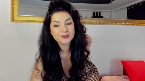 Dianne online show from November 2025 01:52:02 AM