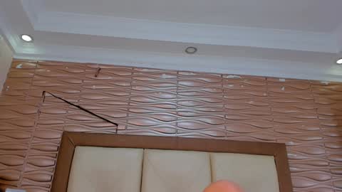 diavalo online show from December 2024 05:32:01 AM