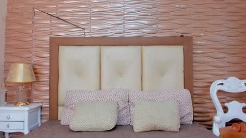 diavalo online show from February 2025 09:33:02 PM