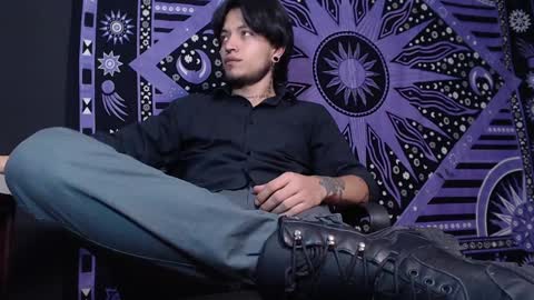 DICAPRIO online show from January 2025 10:19:01 PM