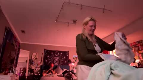 Beau online show from October 2025 08:04:01 AM