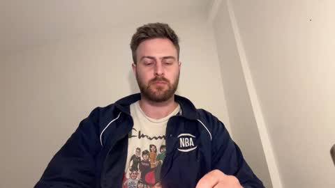 Im Julian  all cum shot videos here    online show from February 2025 06:15:02 PM