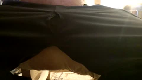 Snapshot of dickmdwna1 chatting on June 2026 05:01:02 AM dickmdwna1 online show from June 2026 05:01:02 AM