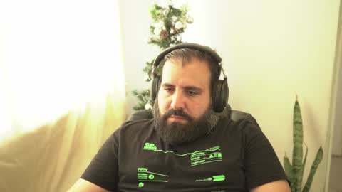 Snapshot of dicristalino chatting on December 2024 08:20:02 PM Cristian Dipolino online show from December 2024 08:20:02 PM