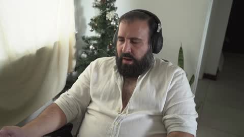 Snapshot of dicristalino chatting on December 2024 08:05:01 PM Cristian Dipolino online show from December 2024 08:05:01 PM