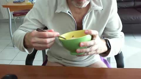 didonc from france..... online show from April 2026 07:49:01 AM