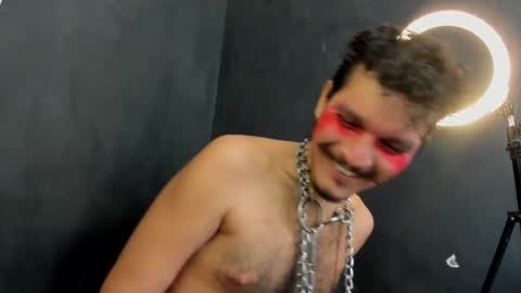 diemond_latinx98 online show from January 2026 06:21:02 PM