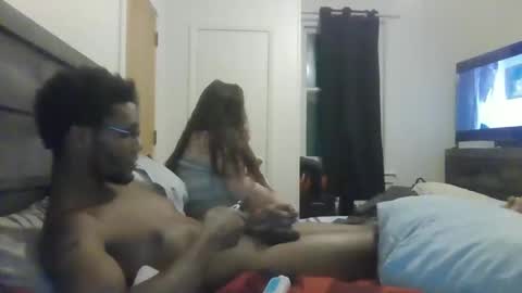 diginurgutz online show from December 2024 10:34:01 PM