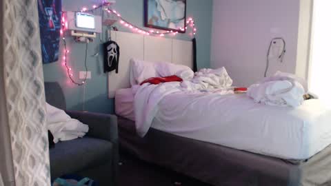 Snapshot of digitaldust666 chatting on October 2025 02:21:02 AM Digital Dust online show from October 2025 02:21:02 AM