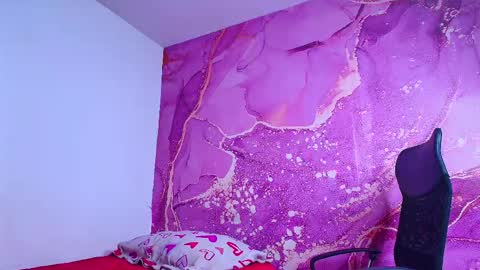 Snapshot of diiosa_latina chatting on May 2026 01:56:01 AM diiosa_latina online show from May 2026 01:56:01 AM