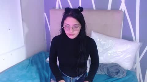 Ximena  online show from December 2024 04:42:02 AM