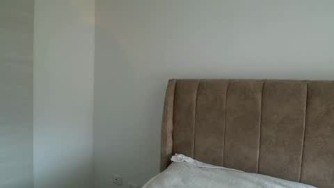 Dilan Coy online show from April 2026 09:23:01 PM