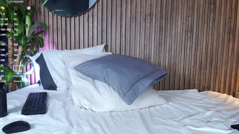 Snapshot of dilanjonnes chatting on December 2024 01:10:02 AM DilanJonnes online show from December 2024 01:10:02 AM