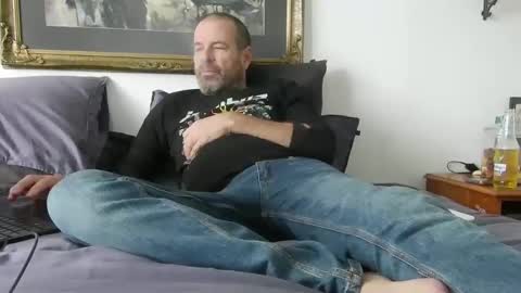 Snapshot of dilf_4u chatting on January 2025 01:53:02 AM Hot Penis online show from January 2025 01:53:02 AM