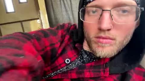 Snapshot of dilf_96 chatting on May 2026 06:47:02 PM Daddy online show from May 2026 06:47:02 PM