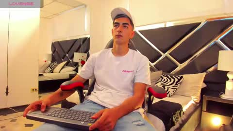 Cristian online show from December 2024 05:35:02 PM