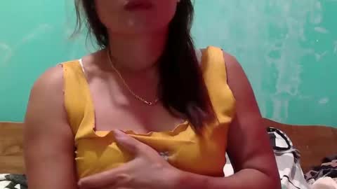 Snapshot of dimple_42 chatting on February 2025 09:54:01 AM Dimple online show from February 2025 09:54:01 AM