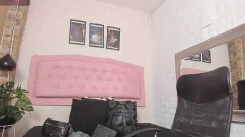 DIOSA online show from February 2025 08:58:01 PM