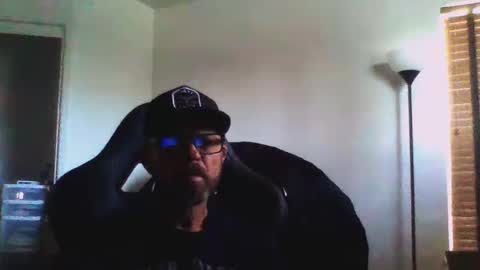 dirtrider15 online show from April 2026 06:27:01 PM