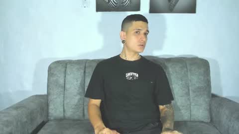Snapshot of dirtyandsweet_ chatting on July 2026 11:42:02 PM David Julian independent online show from July 2026 11:42:02 PM