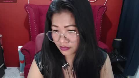 LatexQueen online show from December 2024 07:31:02 PM