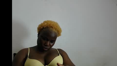 Snapshot of dirtypearl8 chatting on July 2026 06:25:01 PM Dirtypearl online show from July 2026 06:25:01 PM