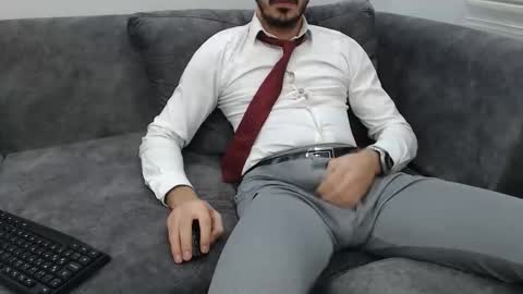 dirtyybooyy77 online show from January 2026 11:39:02 PM