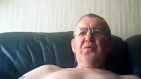 Snapshot of discovery63 chatting on June 2026 12:25:01 PM discovery63 online show from June 2026 12:25:01 PM