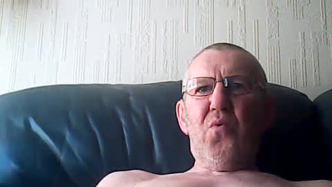 Snapshot of discovery63 chatting on June 2026 12:20:01 PM discovery63 online show from June 2026 12:20:01 PM