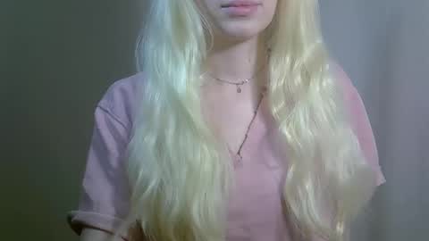 DitaMilton online show from November 2025 09:08:01 PM