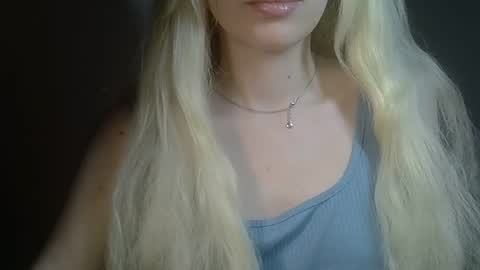 DitaMilton online show from February 2026 07:43:02 PM