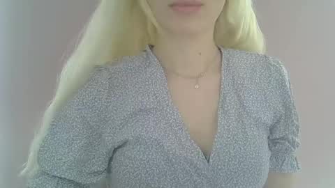 DitaMilton online show from February 2026 10:58:01 AM