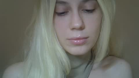 DitaMilton online show from February 2026 09:05:02 PM