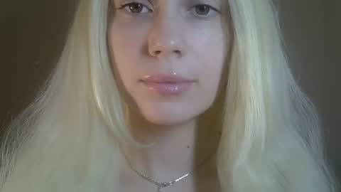 Snapshot of ditamilton chatting on May 2026 08:50:02 PM DitaMilton online show from May 2026 08:50:02 PM