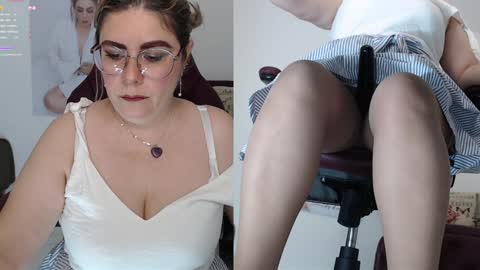 Snapshot of diva_milf chatting on January 2025 09:17:01 PM Diva online show from January 2025 09:17:01 PM