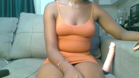 Snapshot of divasc_1 chatting on April 2026 10:10:01 PM queen kinky online show from April 2026 10:10:01 PM