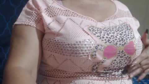 Snapshot of diviina chatting on June 2026 05:27:01 PM diviina online show from June 2026 05:27:01 PM