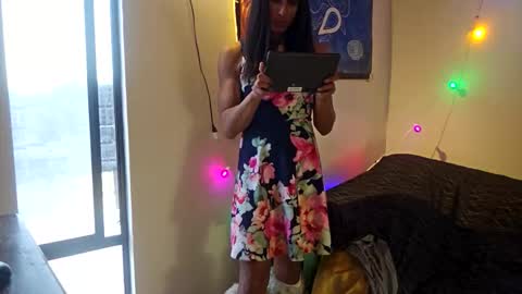 Snapshot of divina_jewels chatting on February 2026 10:13:01 PM Divina Jewels online show from February 2026 10:13:01 PM