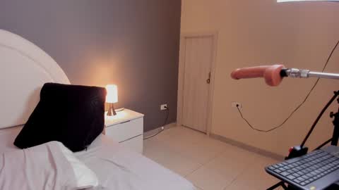 divine_sin online show from January 2025 10:21:01 PM