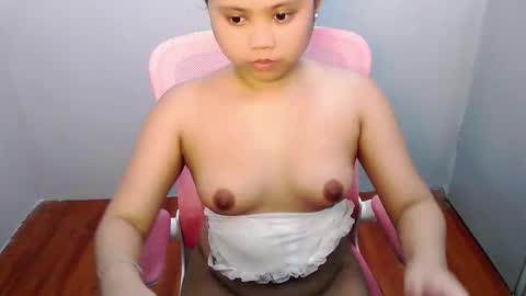 YANNA online show from April 2026 11:00:01 AM