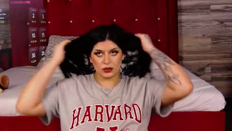 Snapshot of divinearia chatting on November 2025 11:43:01 AM Aria online show from November 2025 11:43:01 AM