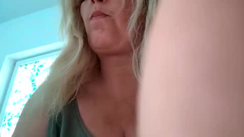 Alexxa online show from April 2026 10:51:01 AM