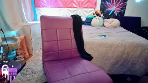 Jade Divyne online show from December 2024 01:46:01 PM