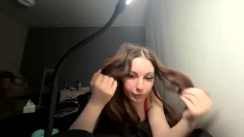 Snapshot of dizzydollyy chatting on May 2026 02:25:01 PM dizzydollyy online show from May 2026 02:25:01 PM