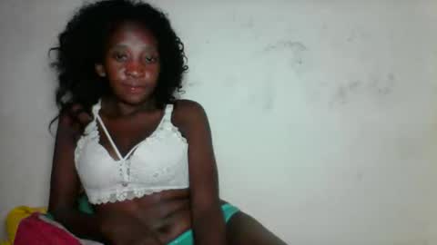 Snapshot of djamellah chatting on April 2026 07:55:01 PM djamellah online show from April 2026 07:55:01 PM