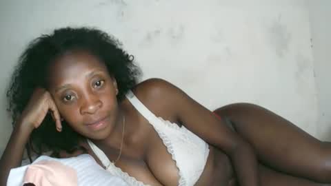 Snapshot of djamellah chatting on April 2026 10:47:01 PM djamellah online show from April 2026 10:47:01 PM