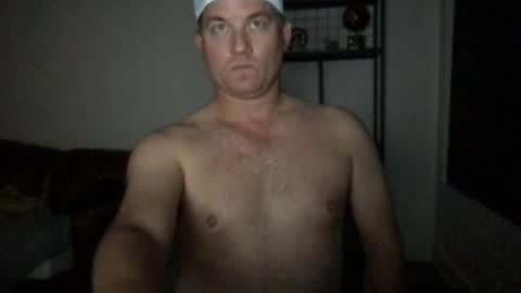 Snapshot of djswpyv chatting on October 2025 01:36:02 AM TriflinYoBitch online show from October 2025 01:36:02 AM