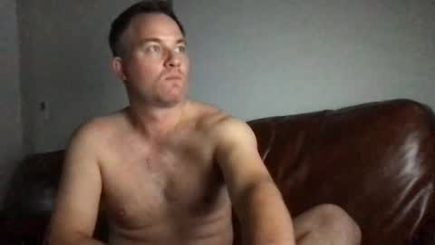 Snapshot of djswpyv chatting on October 2025 01:25:02 PM TriflinYoBitch online show from October 2025 01:25:02 PM