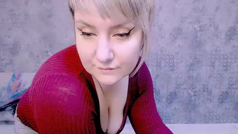 djullia online show from February 2025 01:11:02 PM