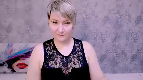 djullia online show from February 2025 12:36:01 PM